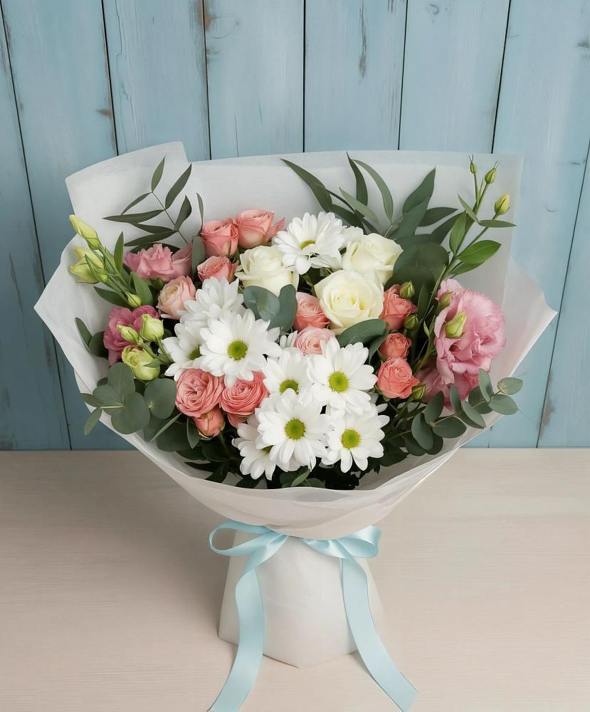 Букет цветов из: Розы, Лизиантусы и Хризантемы в Дегтярске