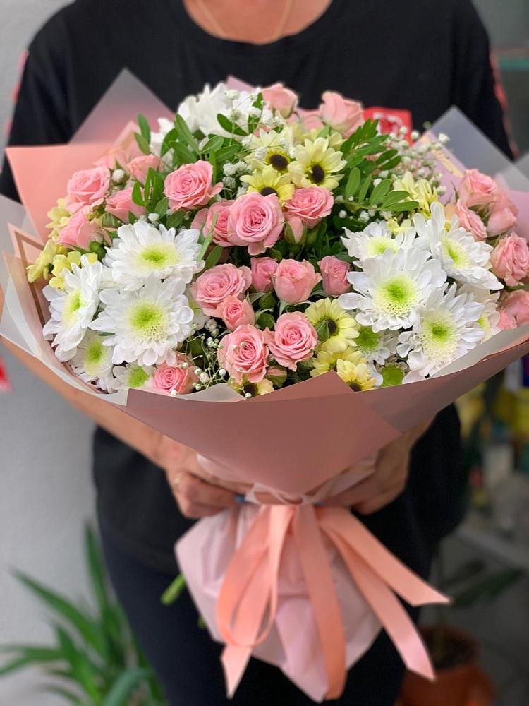 Букет цветов из: Розы и Хризантемы в Дегтярске