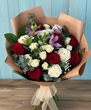 Букет цветов из:  Розы и Альстромерии в Дегтярске