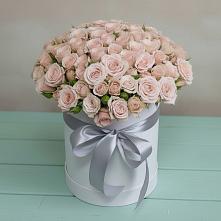 Цветочная композиция из Розы в шляпной коробке в Дегтярске