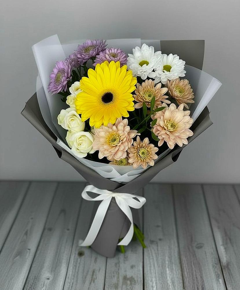 Букет цветов из: Розы, Герберы и Хризантемы в Дегтярске