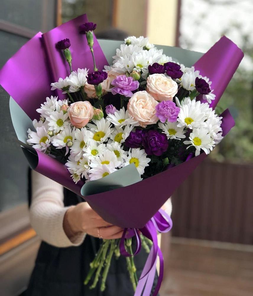 Букет цветов из: Хризантемы, Гвоздики и Розы в Дегтярске