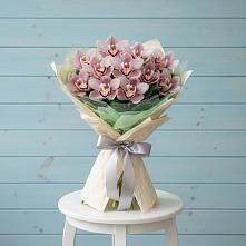 Букет цветов из:  Орхидеи и Розы в Дегтярске