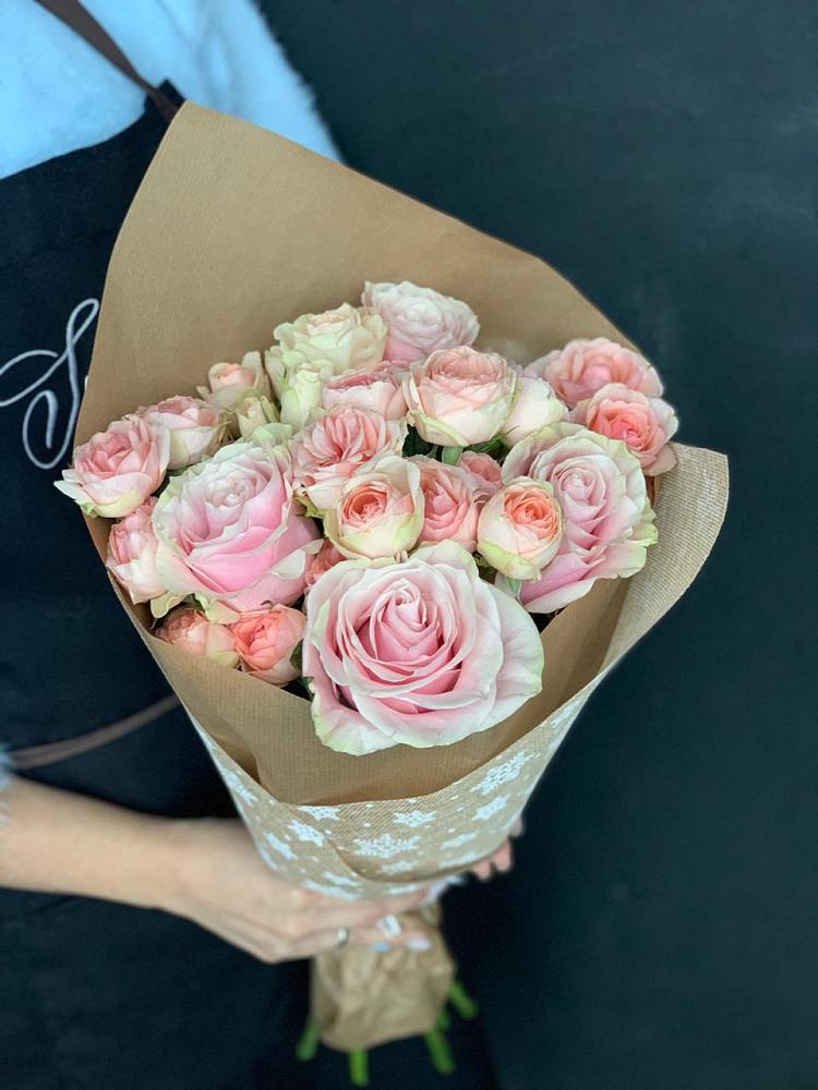 Букет цветов из: Хризантемы и Розы в Дегтярске