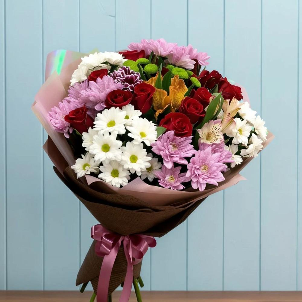 Букет цветов из: Розы, Хризантемы и Альстромерии в Дегтярске